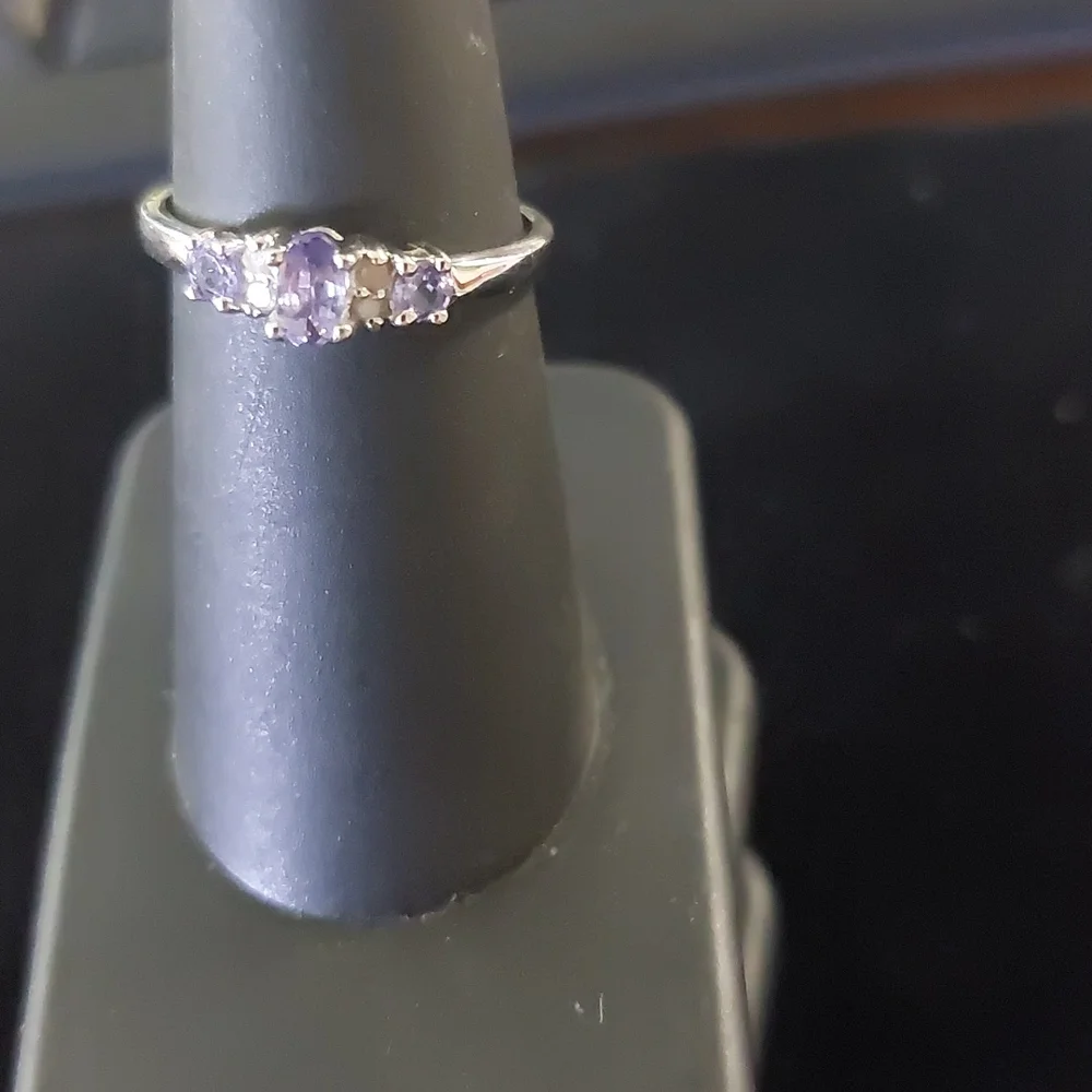 Genuine Tanzanite/Diamond Ring Sz 7